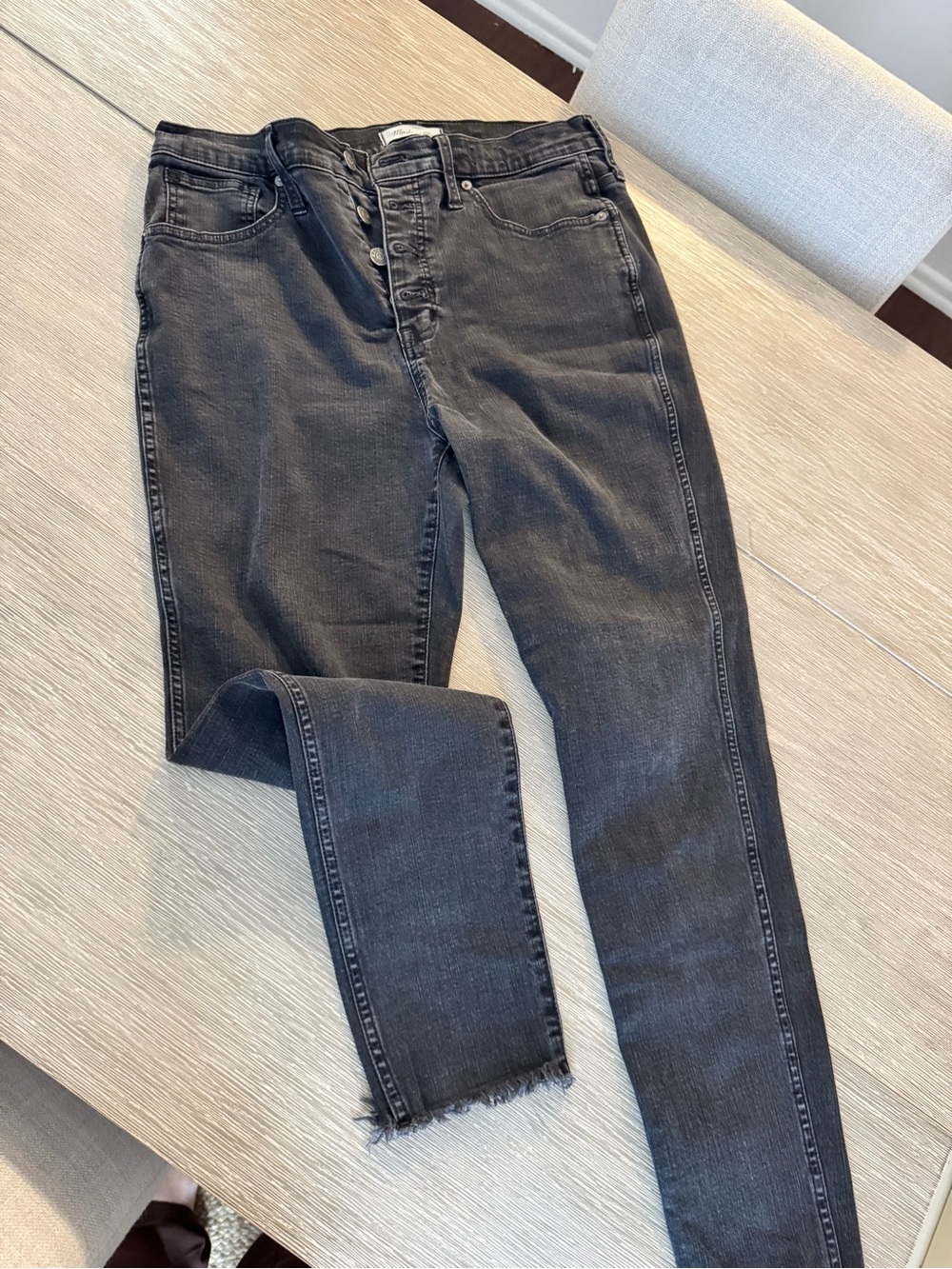 Madewell Women’s Black Slim Fit Button-Fly Jeans